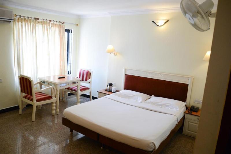 Kochi Hotel Excellency מראה חיצוני תמונה