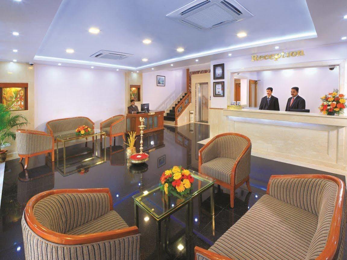 Kochi Hotel Excellency מראה חיצוני תמונה