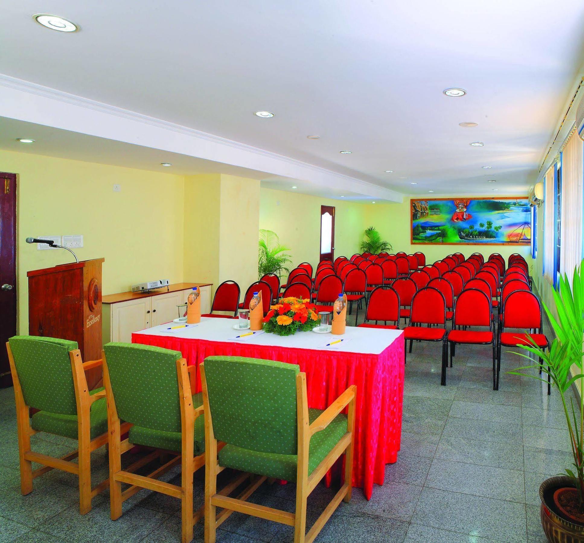 Kochi Hotel Excellency מראה חיצוני תמונה