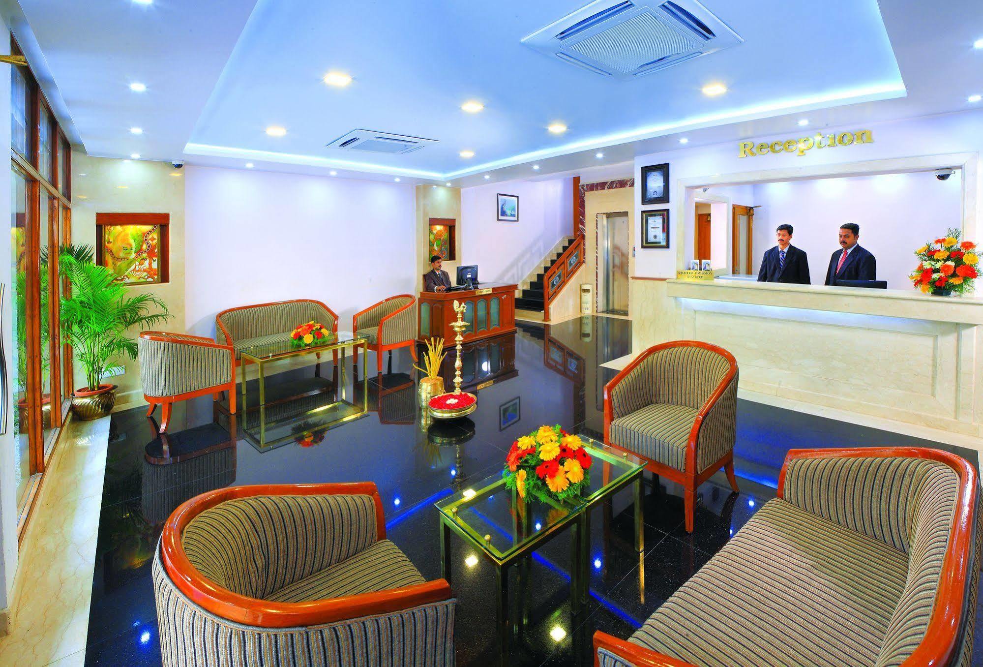 Kochi Hotel Excellency מראה חיצוני תמונה