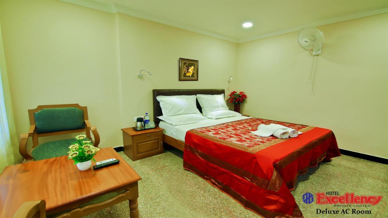 Kochi Hotel Excellency מראה חיצוני תמונה