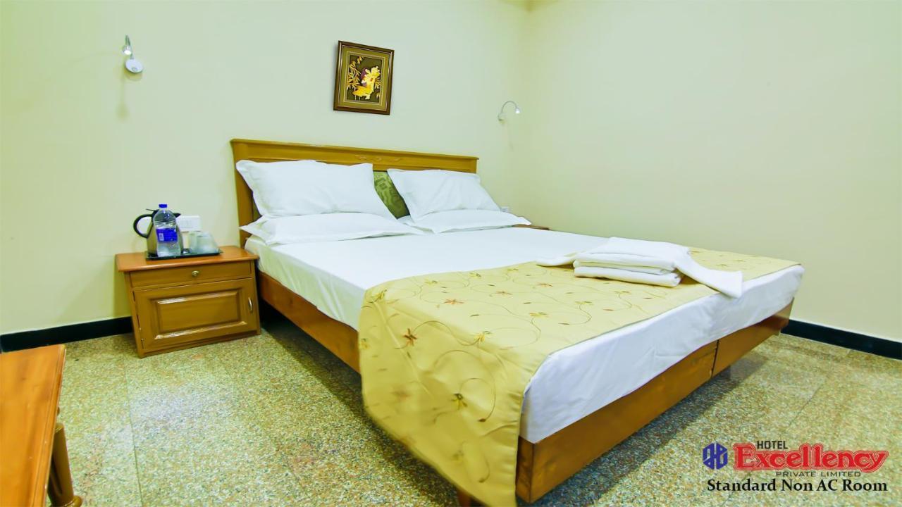 Kochi Hotel Excellency מראה חיצוני תמונה