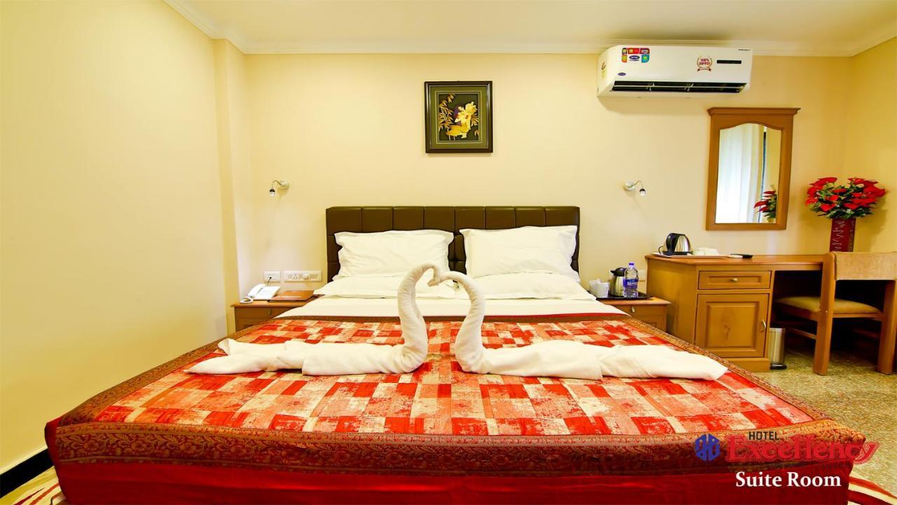 Kochi Hotel Excellency מראה חיצוני תמונה